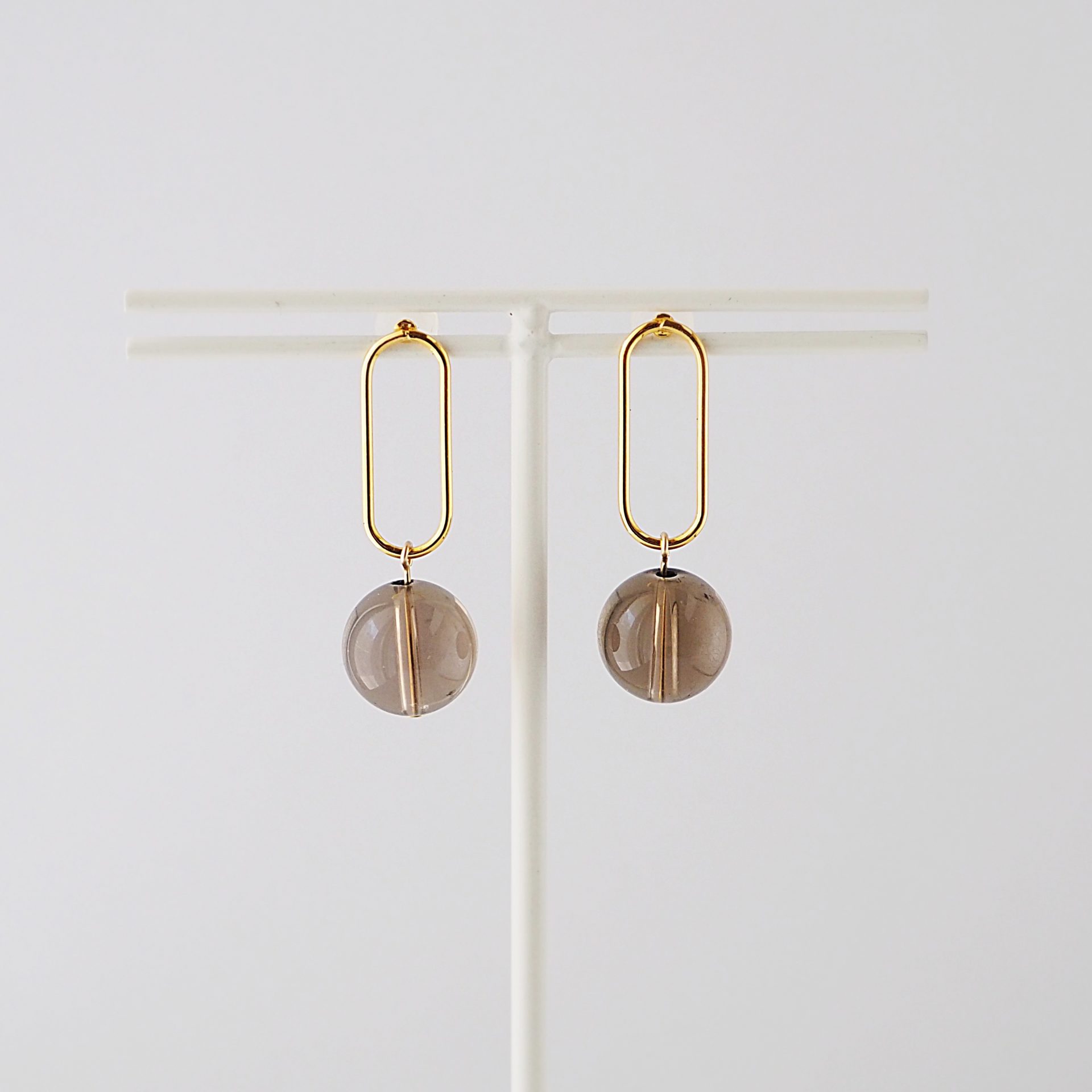 スモーキークォーツピアス