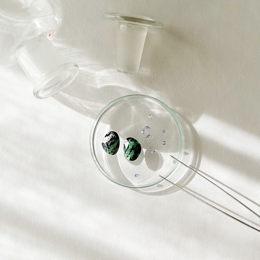 ゾイサイト / ルビーインゾイサイトピアス