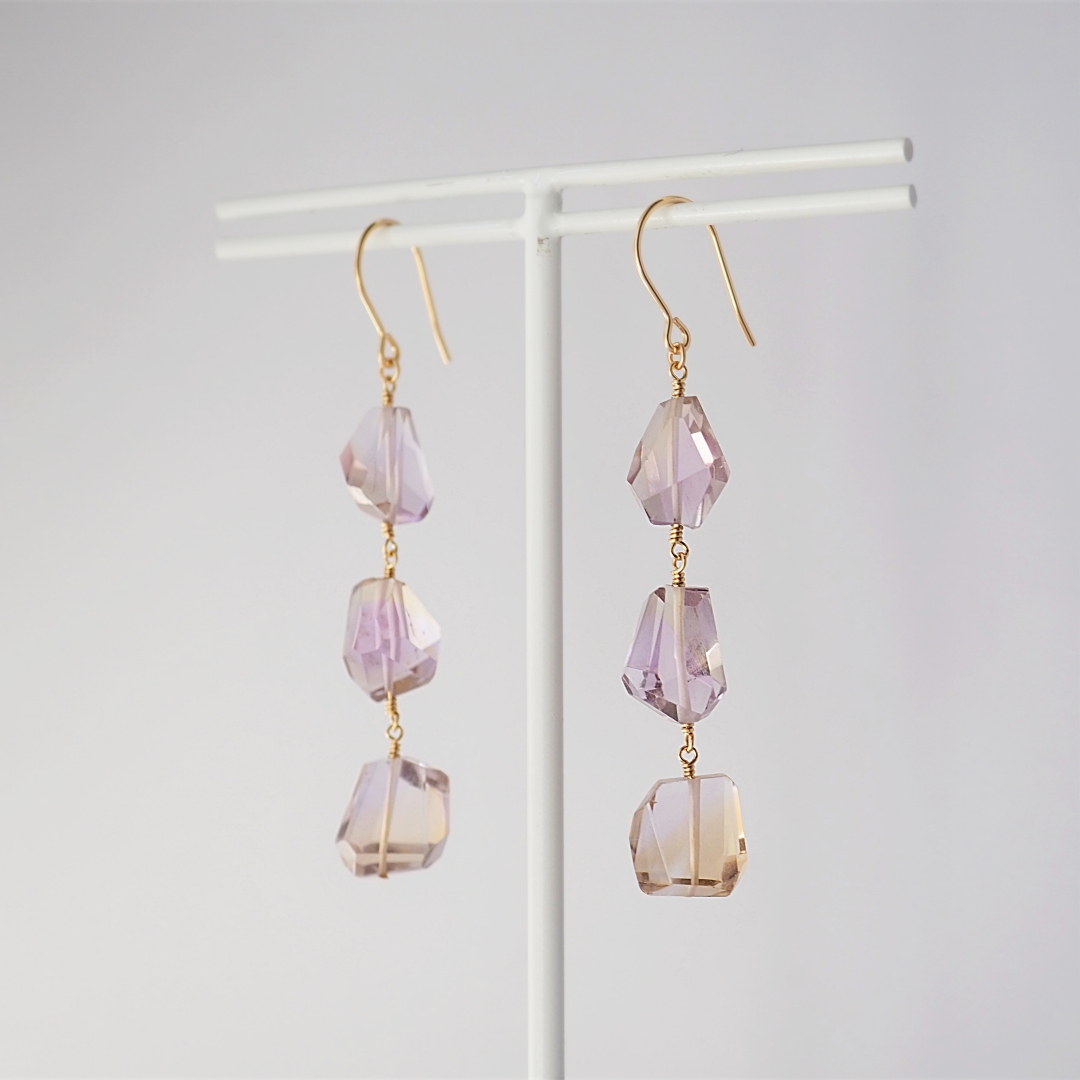 アメトリンピアス