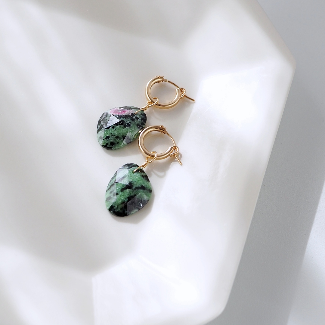 ゾイサイト / ルビーインゾイサイトピアス