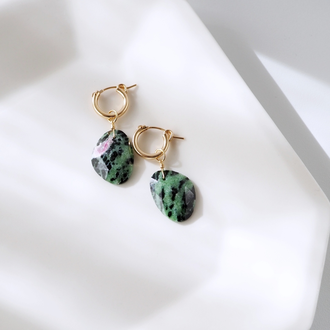 ゾイサイト / ルビーインゾイサイトピアス