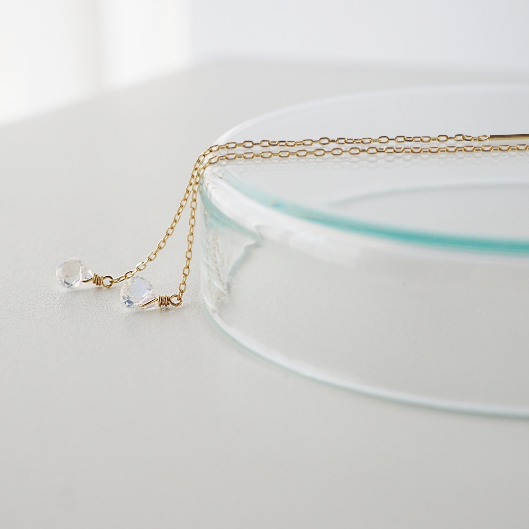 6月の誕生石 / K10 / レインボームーンストーンピアス