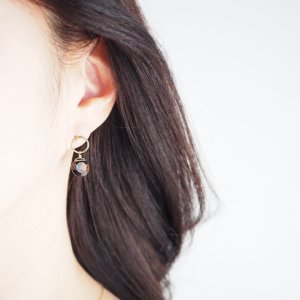 スモーキークォーツピアス