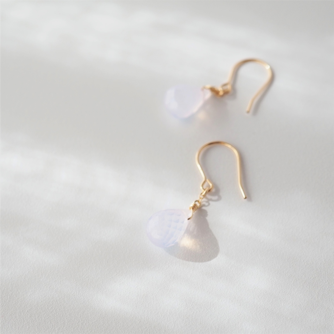 スコロライトピアス