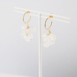 フロスト水晶ピアス