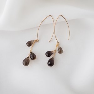 スモーキークォーツピアス
