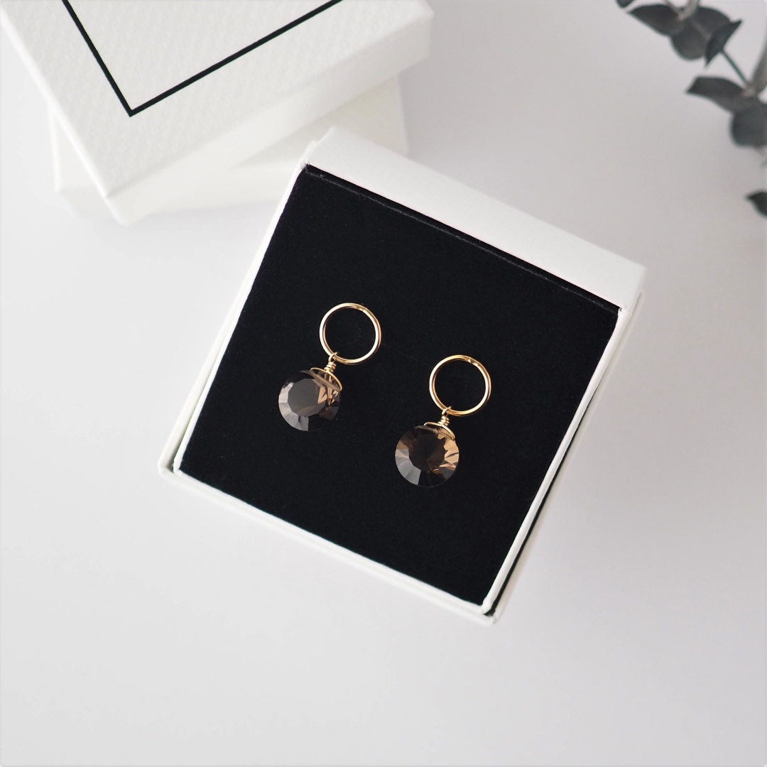 スモーキークォーツピアス