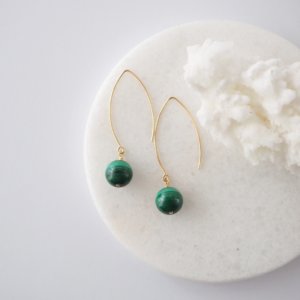 マラカイトピアス