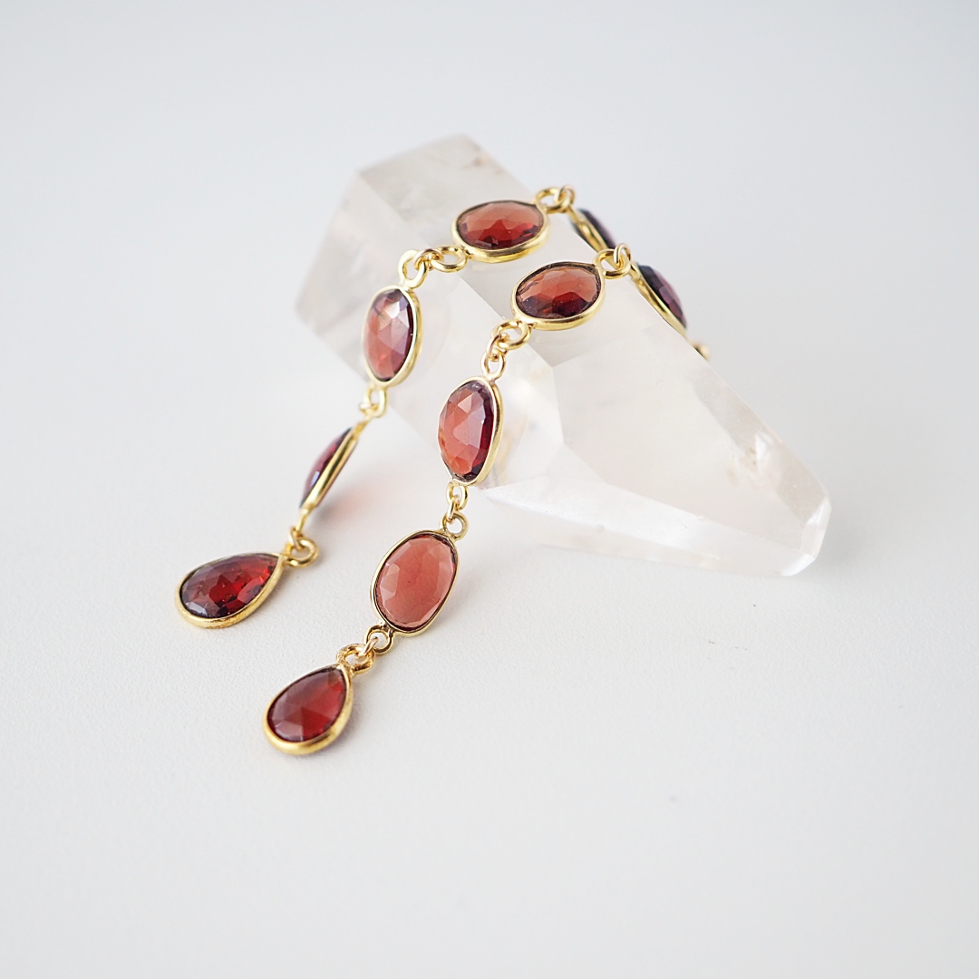 K10 / ガーネット（モザンビーク産）ピアス