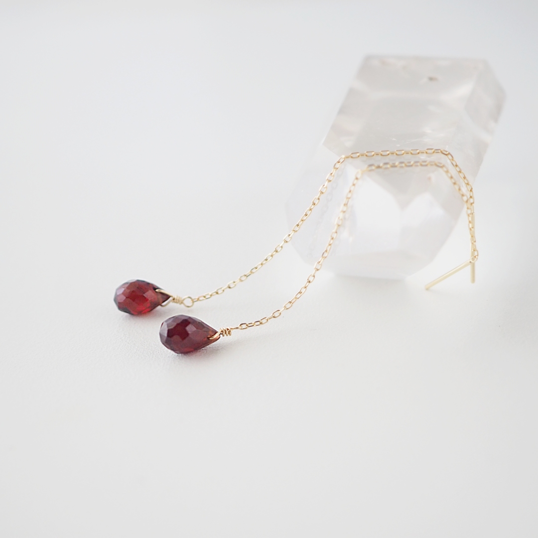 K10 / ガーネット（モザンビーク産）ピアス