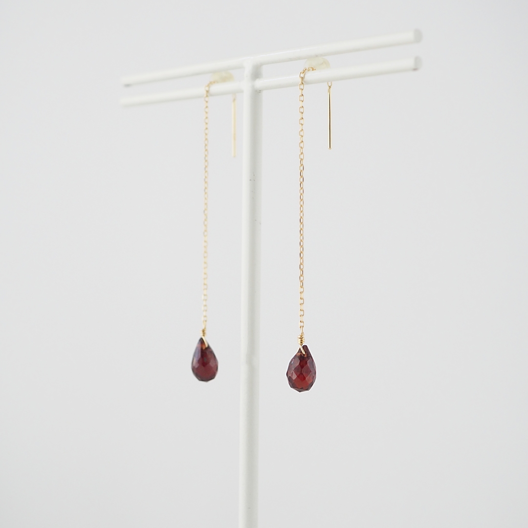 K10 / ガーネット（モザンビーク産）ピアス