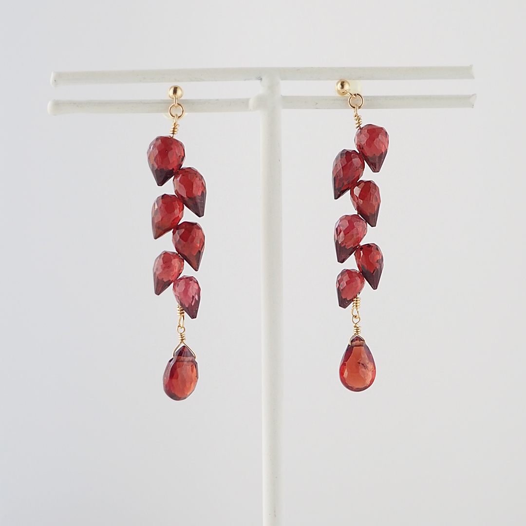 K10 / ガーネット（モザンビーク産）ピアス