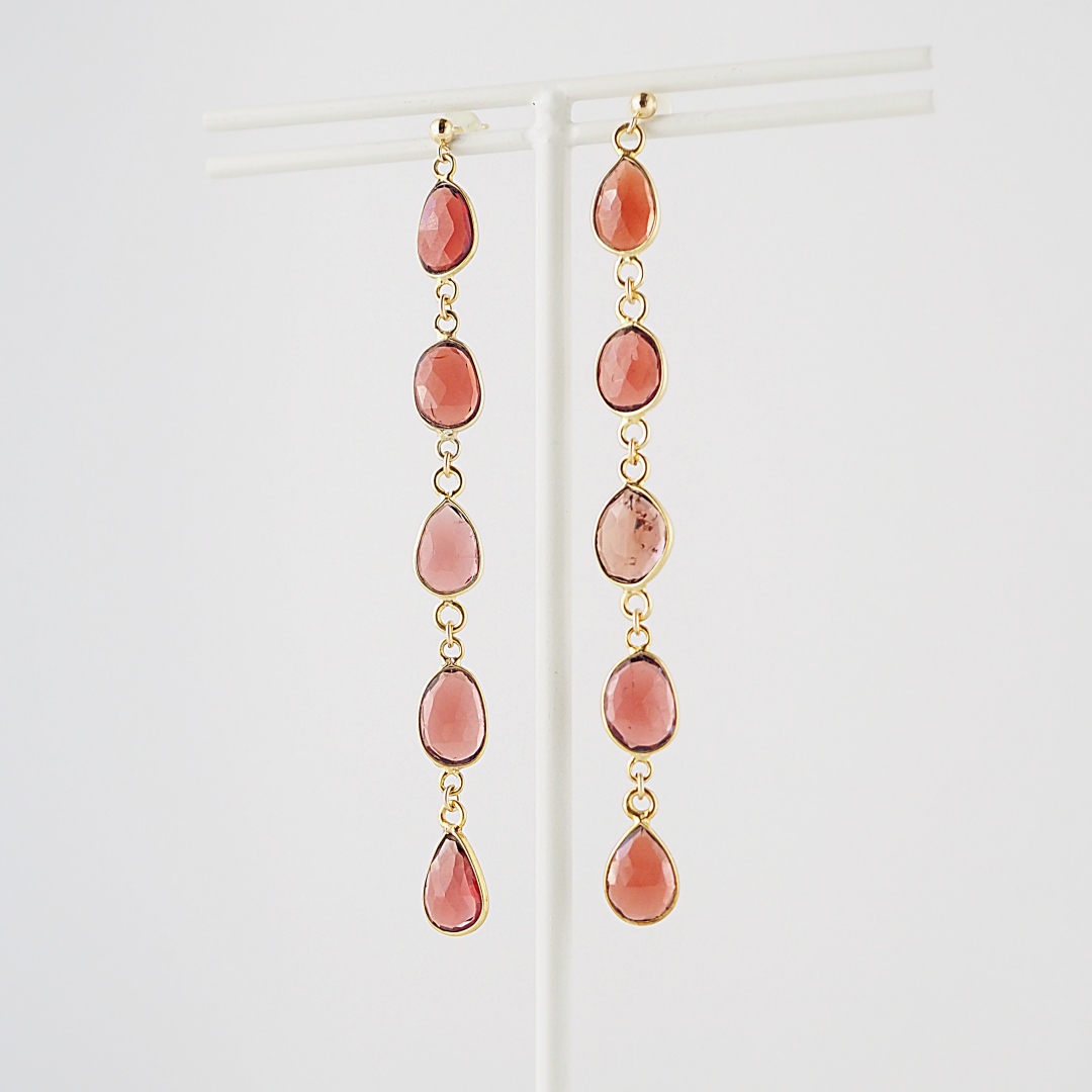 K10 / ガーネット（モザンビーク産）ピアス