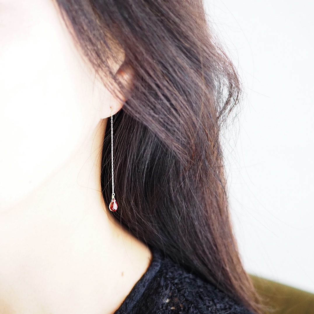 K10 / ガーネット（モザンビーク産）ピアス