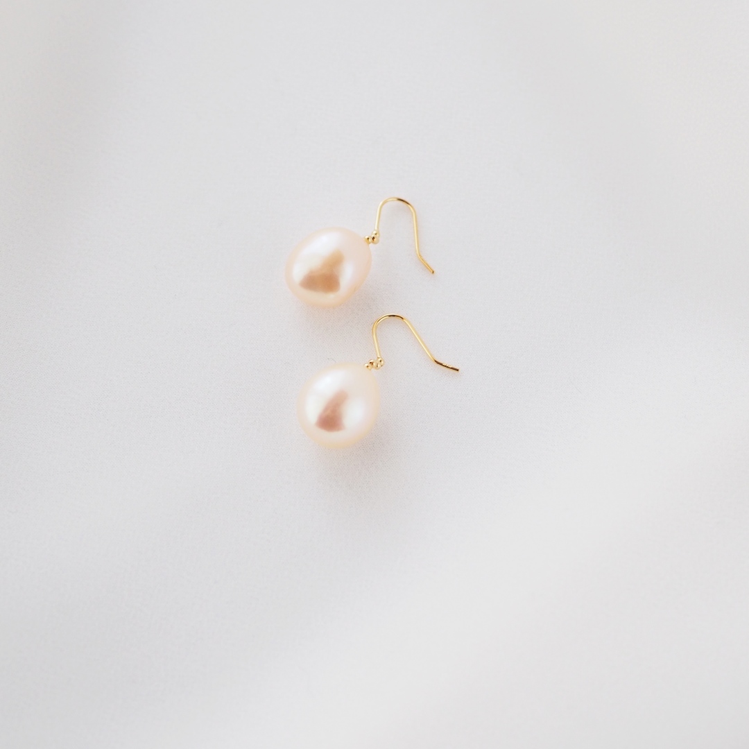 6月の誕生石 / K18 / 淡水パールピアス