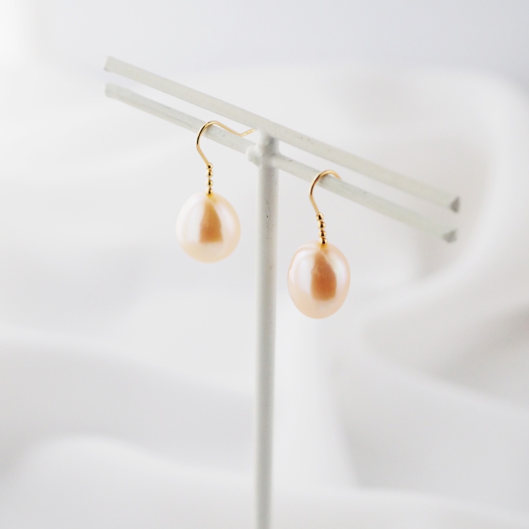 6月の誕生石 / K18 / 淡水パールピアス