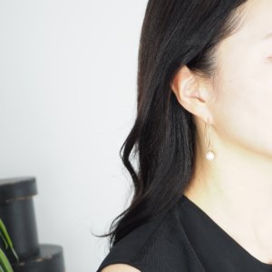 6月の誕生石 / 淡水パールピアス