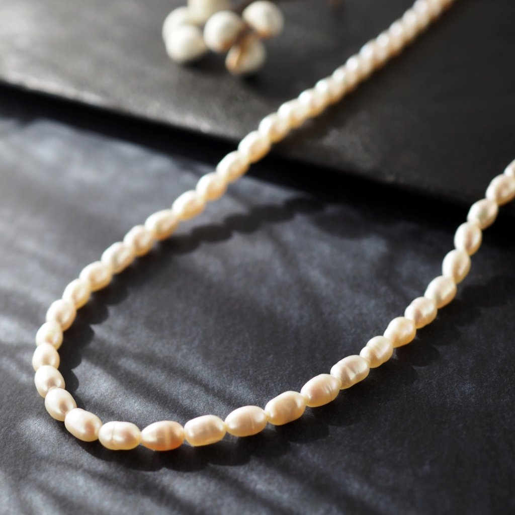 6月の誕生石淡水パールネックレス　L8