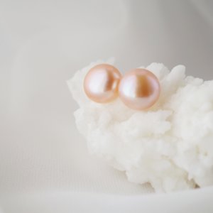 K10 / 淡水パールピアス