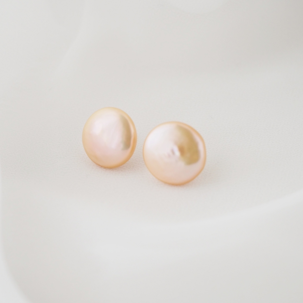 K10 / 淡水パールピアス