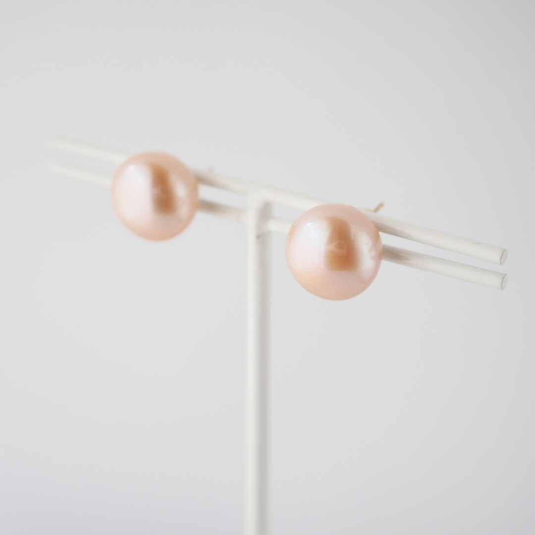 K10 / 淡水パールピアス